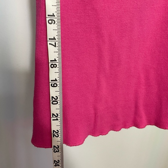 Vintage Y2K Hurley bright pink robes tank top size L or XL, great condition - Picture 2 of 4